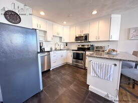 23 Fleet St, Unit 11 in Boston, MA - Building Photo