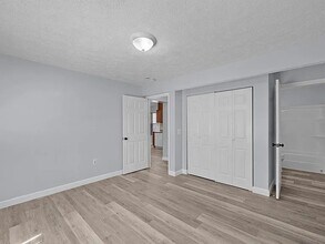 837 Bear Creek Rd in Pinson, TN - Foto de edificio - Building Photo