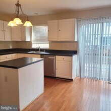 9821 Bon Haven Ln in Owings Mills, MD - Building Photo - Building Photo