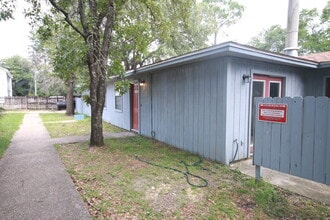 2505 Massachusetts Ave in Pensacola, FL - Building Photo - Building Photo