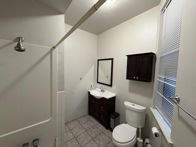 100 Wayne St in Jersey City, NJ - Building Photo - Building Photo