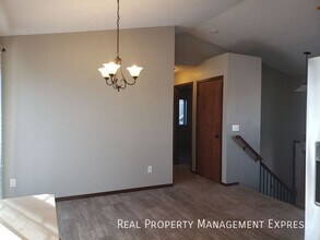 Lovely 4 Bed 2 Bath Home with a Huge Deck and Massive Fenced-in Yard in Sioux Falls, SD - Building Photo - Building Photo