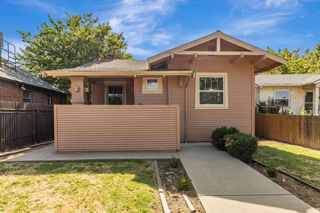 property at 3541 Stockton Blvd