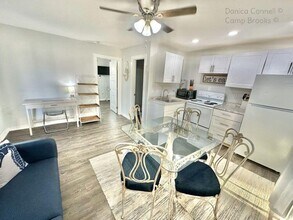 229 Florida Blanca Pl SE in Fort Walton Beach, FL - Building Photo - Building Photo