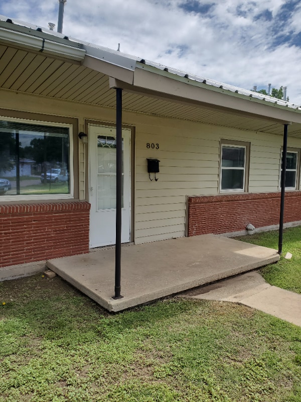 property at 803 27th St