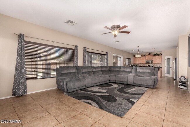 11872 W Sherman St in Avondale, AZ - Building Photo - Building Photo
