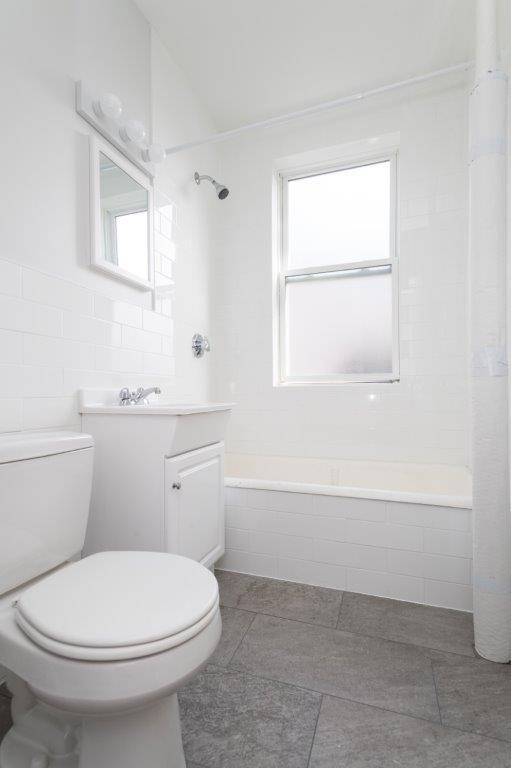 136 Highland Ave in Somerville, MA - Foto de edificio - Building Photo