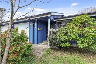 1622 Madison Ave NW in Olympia, WA - Building Photo - Building Photo