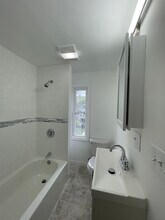 30 Walnut St in Maynard, MA - Foto de edificio - Building Photo