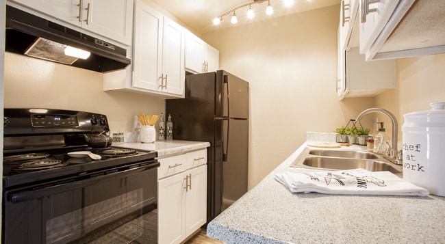 Toscana Cove Apartments