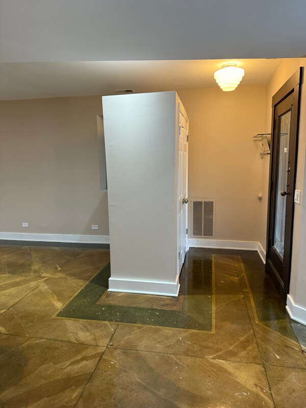 2038 N Damen Ave in Chicago, IL - Building Photo - Building Photo