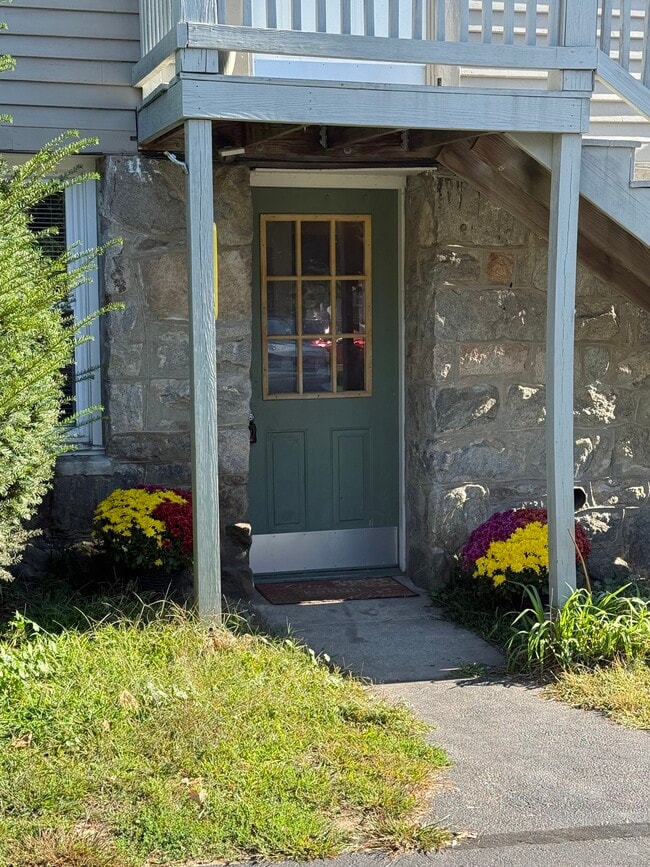 20 Garvin St in New London, CT - Building Photo - Building Photo