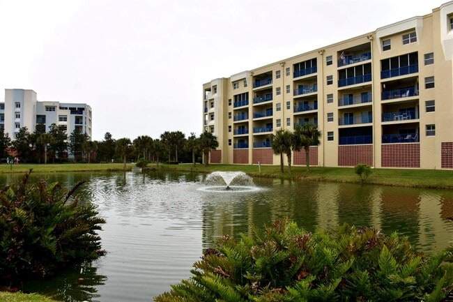5300 S Atlantic Ave in New Smyrna Beach, FL - Building Photo - Building Photo