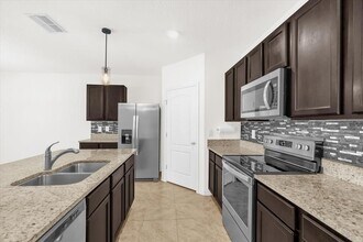 968 Brooklet Dr in Davenport, FL - Building Photo - Building Photo