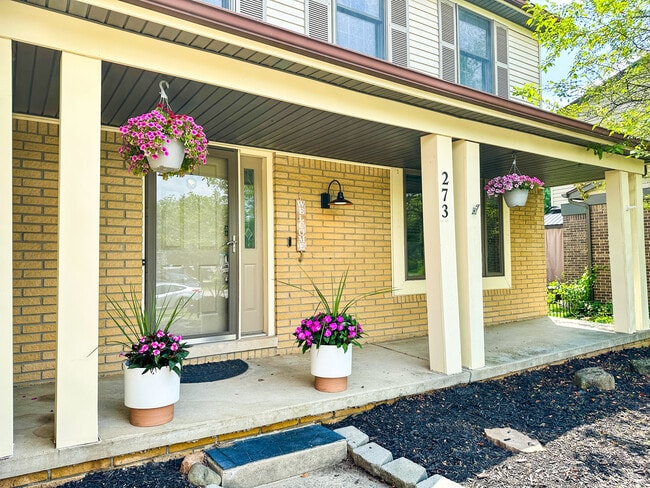273 Queens Way in Canton, MI - Building Photo - Building Photo