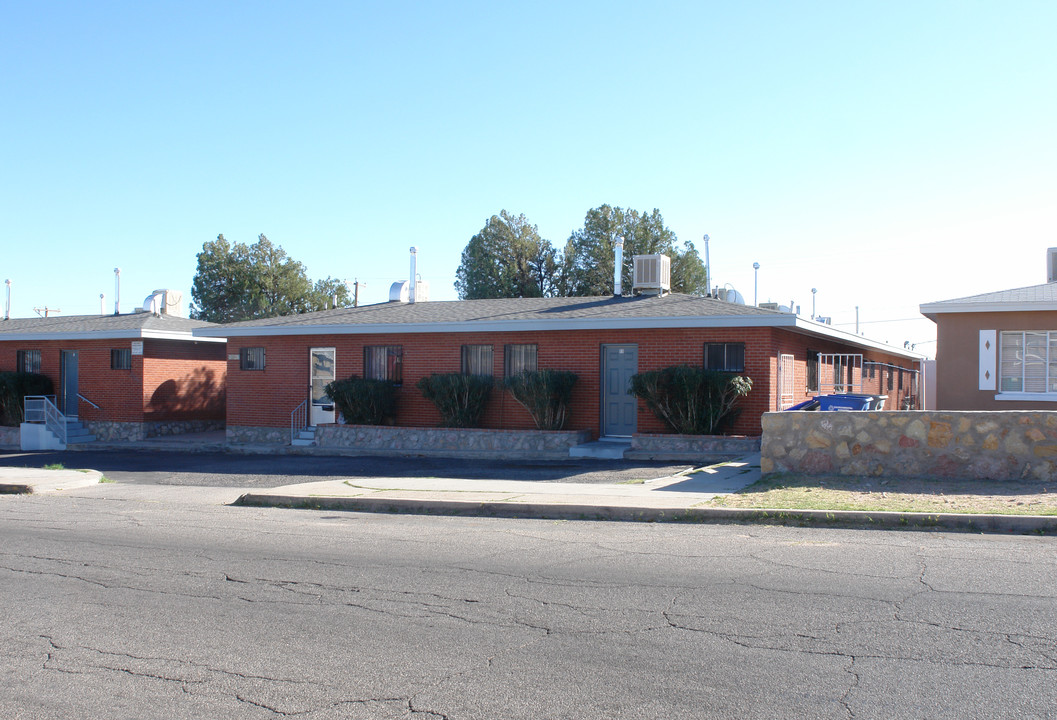 3826 Harrison Ave in El Paso, TX - Building Photo