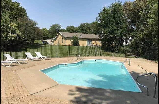property at 1319 Westbrooke