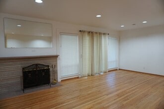 148 S Mary Ave in Sunnyvale, CA - Building Photo - Building Photo