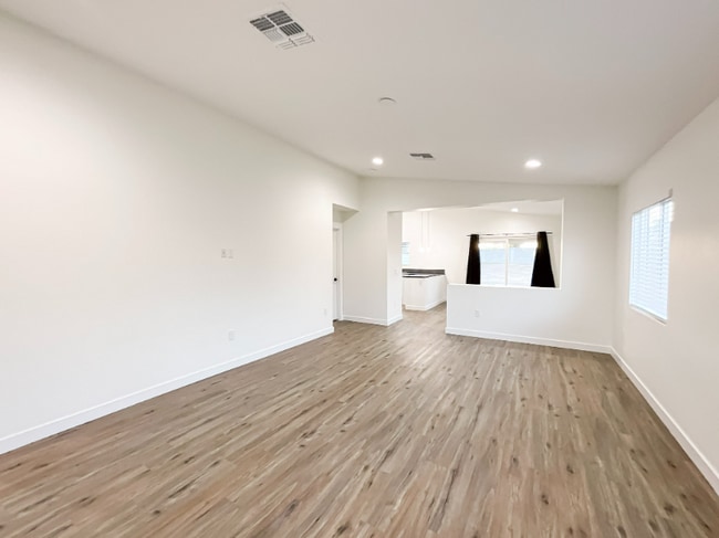 3802 N 23rd Ave in Phoenix, AZ - Foto de edificio - Building Photo