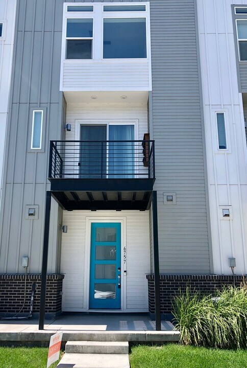 6757 Quivas Way in Westminster, CO - Building Photo