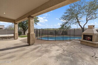 7803 E Nestling Way in Scottsdale, AZ - Building Photo - Building Photo