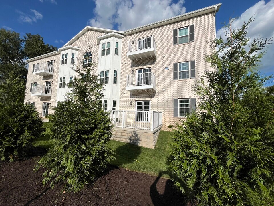 Empire Chateaus in Bloomington, IL - Foto de edificio