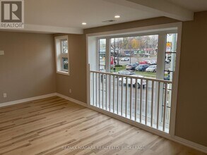 3976 Portage Rd in Niagara Falls, ON - Building Photo - Building Photo
