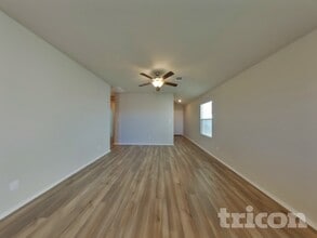 5205 Sidesaddle Dr in Georgetown, TX - Building Photo - Building Photo