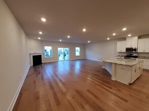 51 Gerhard Pl in Morristown, NJ - Building Photo - Building Photo