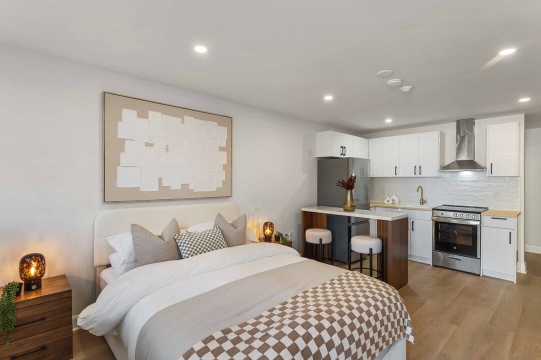 123 Paxton Ln in Niagara-On-The-Lake, ON - Building Photo