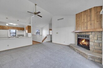 4154 S Richfield Way in Aurora, CO - Building Photo - Building Photo