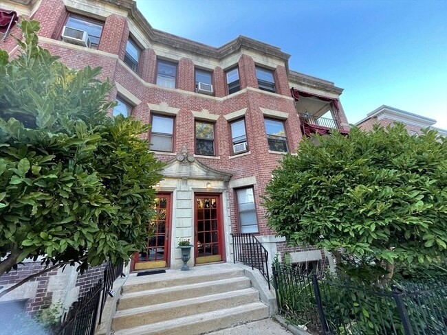 property at 39 South St