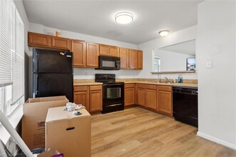 896 A Ave in Norfolk, VA - Building Photo - Building Photo