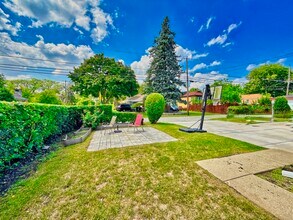 6700 N Monticello Ave in Lincolnwood, IL - Building Photo - Building Photo