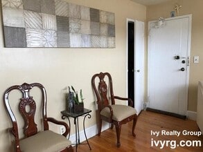 461 Arborway, Unit 2 in Boston, MA - Building Photo - Building Photo
