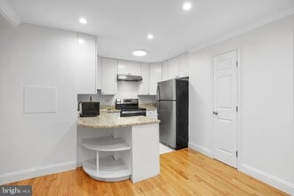 1828 California St NW in Washington, DC - Foto de edificio - Building Photo