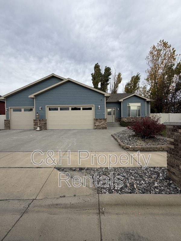 5421 Spring Stone Ave in Billings, MT - Building Photo - Building Photo