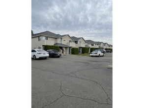 Juniper Row in Ellensburg, WA - Foto de edificio - Building Photo