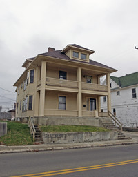 16-18 W Helena in Dayton, OH - Foto de edificio - Building Photo