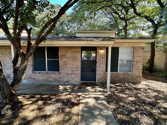 627 McQueary St in Arlington, TX - Building Photo - Building Photo