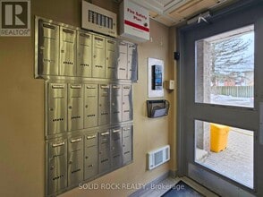 820 Laurier Blvd in Brockville, ON - Foto de edificio - Building Photo