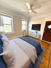 42-02 25th Ave in Queens, NY - Building Photo - Building Photo