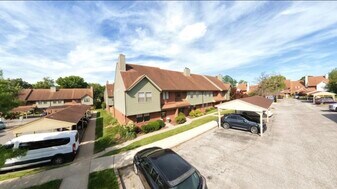 3441 Laredo Dr, Unit #52 in Lexington, KY - Building Photo