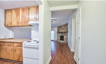 4779 Leah Ln in Tallahassee, FL - Foto de edificio - Building Photo