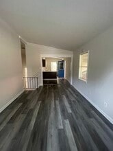 1627 Mary George Ave NW in Atlanta, GA - Foto de edificio - Building Photo