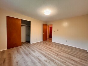213 Baxter Rd in Mansfield, CT - Building Photo - Building Photo