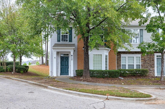 property at 812 Walnut Woods Dr
