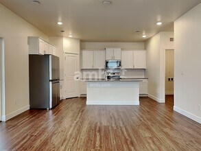 4229 177th St E, Unit 1607 in Tacoma, WA - Foto de edificio - Building Photo