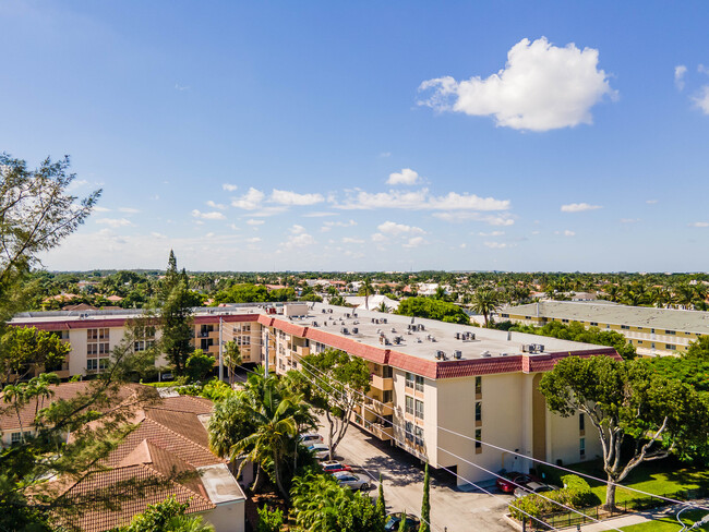 Boca View Condos in Boca Raton, FL - Building Photo - Building Photo