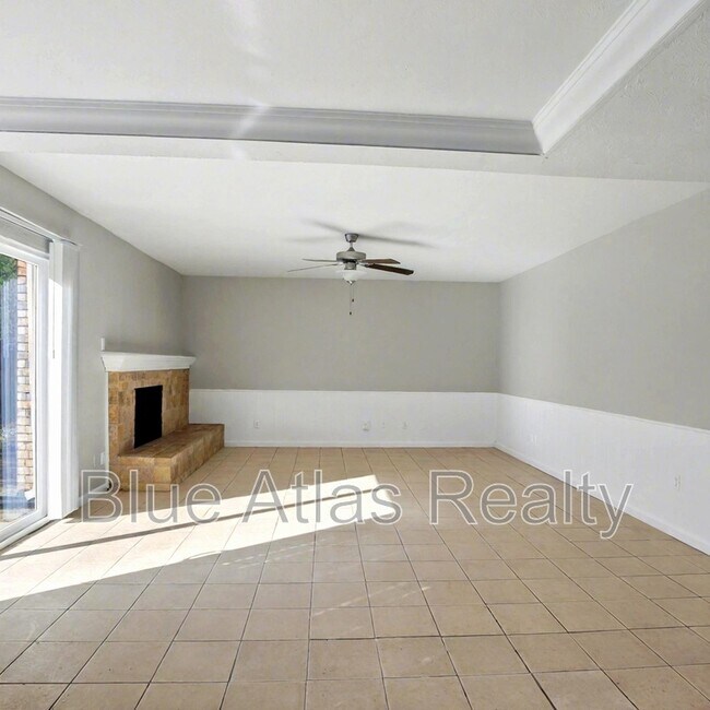 2614 Crestmoor Ct in Arlington, TX - Building Photo - Building Photo